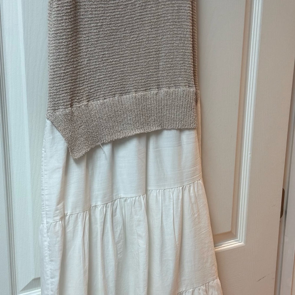 Elegant Beige and White Tiered Skirt